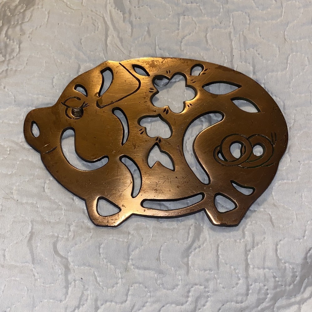 Vtg Brass Tone Pig Trivet Farmhouse Kitchen Wall Decor Cutout Piggy Hot Plate‎